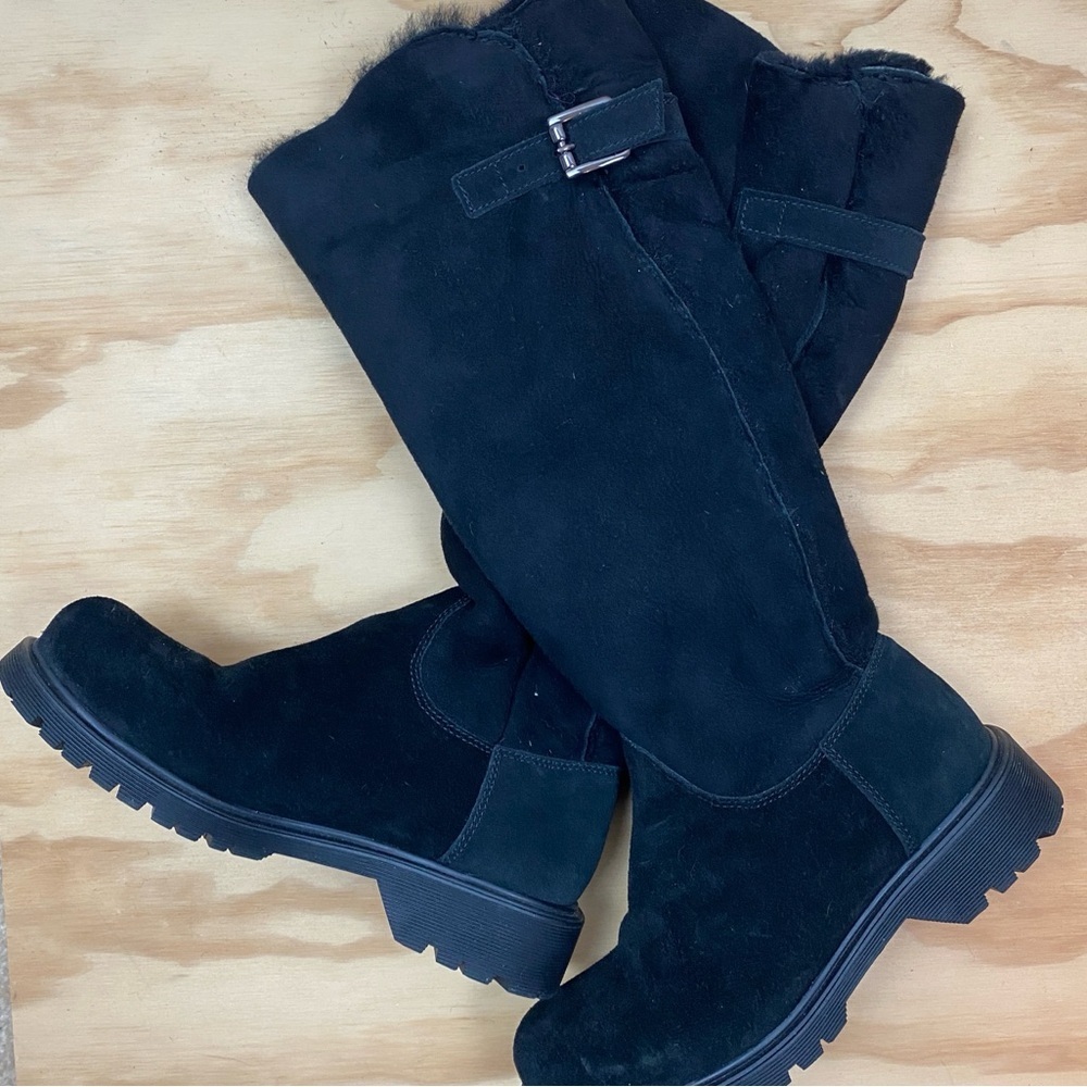 La CANADIENNE Black Suede Shearling-Lined Tall Slip-On Boots